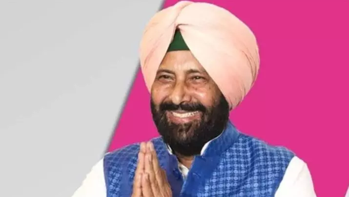 ड्रग्स के मुद्दे पर AAP सरकार घिरी, पंजाब भाजपा प्रमुख ने लगाए आवाज दबाने के आरोप ड्रग्स के मुद्दे पर AAP सरकार घिरी, पंजाब भाजपा प्रमुख ने लगाए आवाज दबाने के आरोप