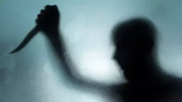 घर में अकेली थी महिला, दिनदहाड़े हत्या से गांव में सनसनी, जेवर लूटने के इरादे से हमले का संदेह, ग्रामीण अस्पताल पहुंचाया गया शव घर में अकेली थी महिला, दिनदहाड़े हत्या से गांव में सनसनी, जेवर लूटने के इरादे से हमले का संदेह, ग्रामीण अस्पताल पहुंचाया गया शव