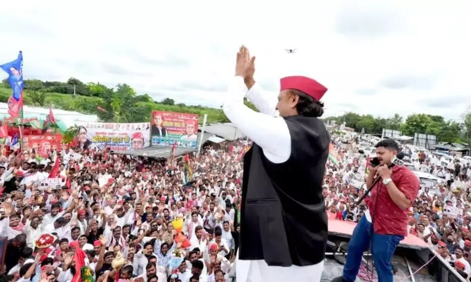 PDA रथ के साथ अखिलेश का चुनावी शंखनाद, 2027 में बड़ी जीत का किया दावा PDA रथ के साथ अखिलेश का चुनावी शंखनाद, 2027 में बड़ी जीत का किया दावा