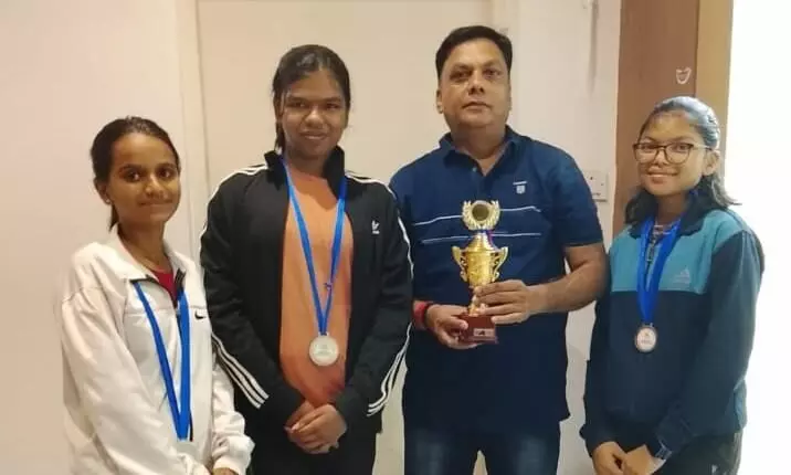 नेशनल शालेय टेबल टेनिस स्पर्धा में खेलेंगी आन्या व अनुभा नेशनल शालेय टेबल टेनिस स्पर्धा में खेलेंगी आन्या व अनुभा