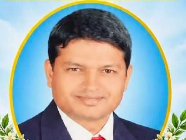 भोपाल कांग्रेस पूर्व पार्षद मुकेश गजभिए ने की खुदकुशी, पुलिस खंगाल रही मेडिकल रिकॉर्ड भोपाल कांग्रेस पूर्व पार्षद मुकेश गजभिए ने की खुदकुशी, पुलिस खंगाल रही मेडिकल रिकॉर्ड