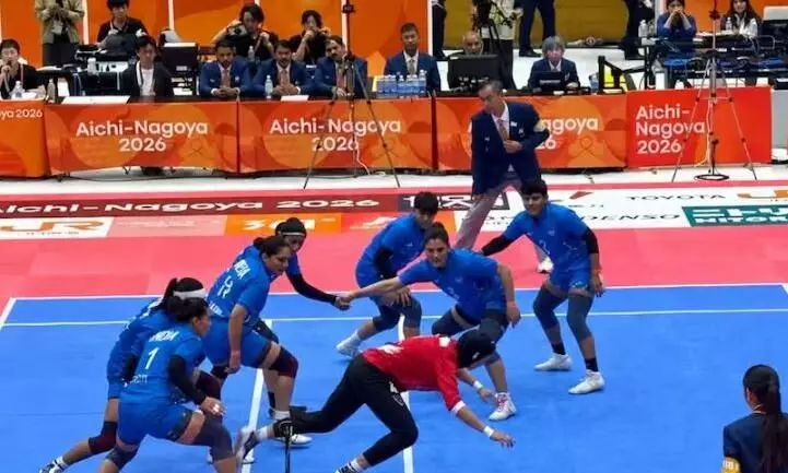 महिला कबड्डी टीम ने भारत को दिलाया तीसरा गोल्ड मेडल, रोमांचक मुकाबले में ईरान को 37-34 से हराया महिला कबड्डी टीम ने भारत को दिलाया तीसरा गोल्ड मेडल, रोमांचक मुकाबले में ईरान को 37-34 से हराया