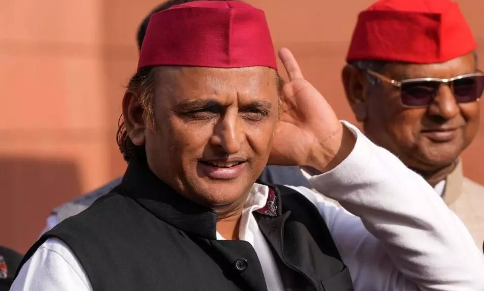 UP MLC चुनाव से पहले सपा का बड़ा फेरबदल, दो प्रत्याशी बदले, एक BJP के बागी को दिया टिकट