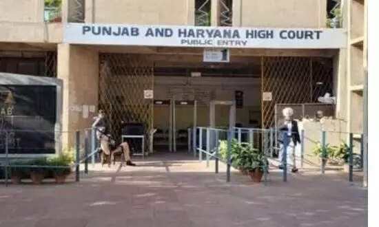 CMO में कथित भ्रष्टाचार से जुड़े मामले की होगी सीबीआई जांच, हाईकोर्ट ने दिया आदेश CMO में कथित भ्रष्टाचार से जुड़े मामले की होगी सीबीआई जांच, हाईकोर्ट ने दिया आदेश