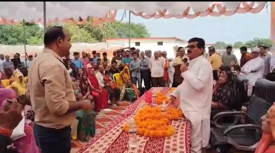 ‘सरकार आपके द्वार’ में ग्रामीण गायब! ‘सरकार आपके द्वार’ में ग्रामीण गायब!