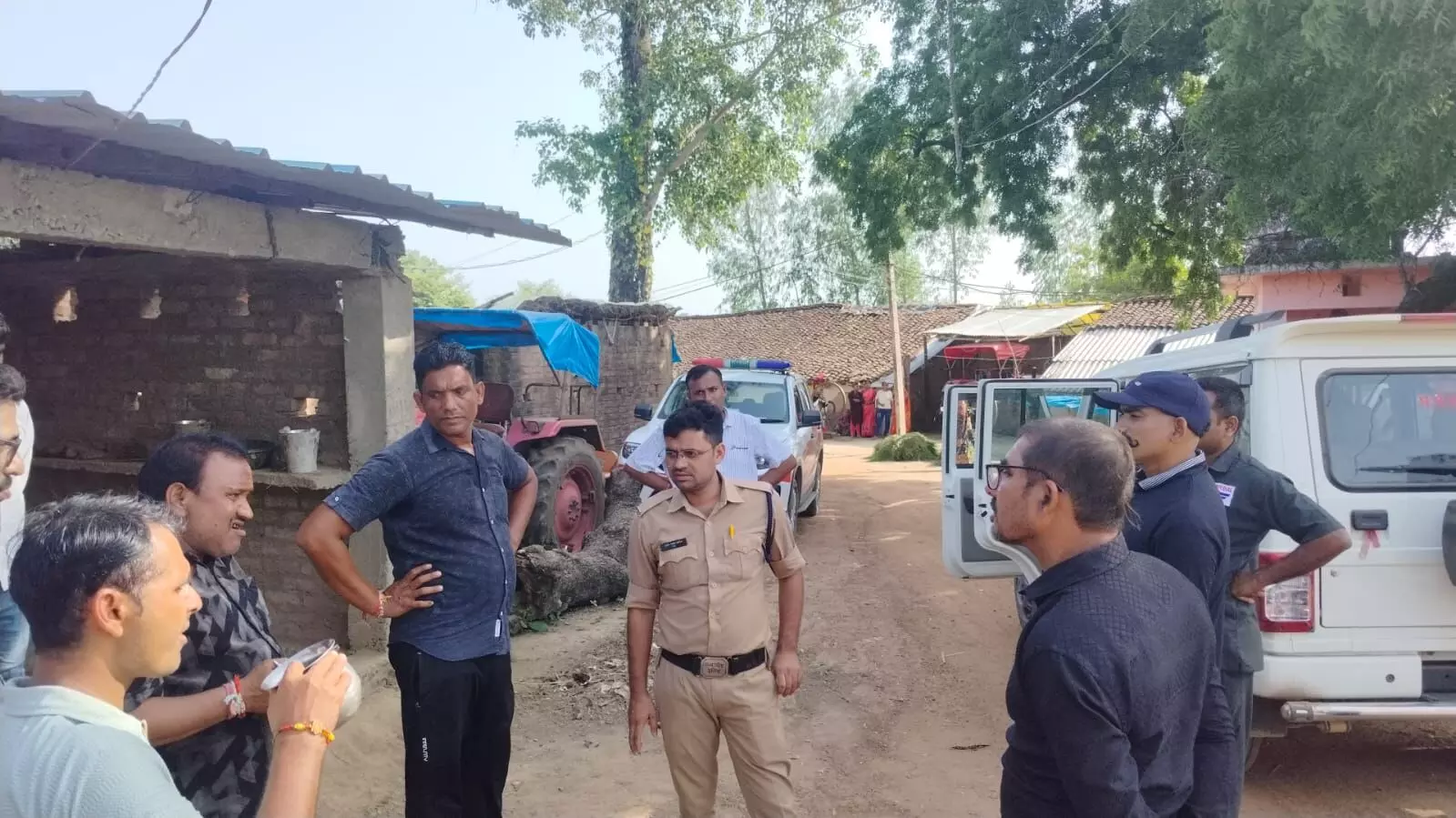 त्योंथर में बिजली चोरी पर बड़ी कार्रवाई, 26 प्रकरण दर्ज त्योंथर में बिजली चोरी पर बड़ी कार्रवाई, 26 प्रकरण दर्ज