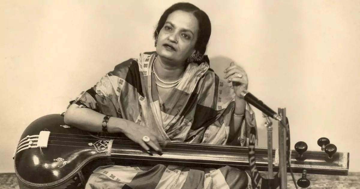 मल्लिका-ए-गजल आज भी करती हैं प्रेरित, पांच दशक बाद भी बेगम अख्तर की आवाज नई पीढ़ी को सिखा रही है दर्द को सुर देने का हुनर