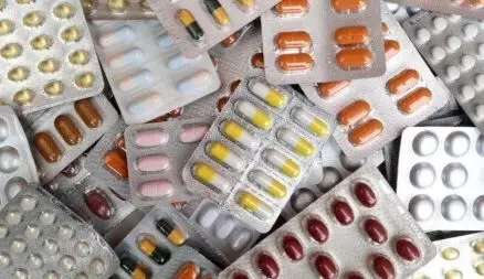 कैंसर की दवाओं पर सरकार का बड़ा फैसला, कीमतें 70 % तक घटने की उम्मीद कैंसर की दवाओं पर सरकार का बड़ा फैसला, कीमतें 70 % तक घटने की उम्मीद