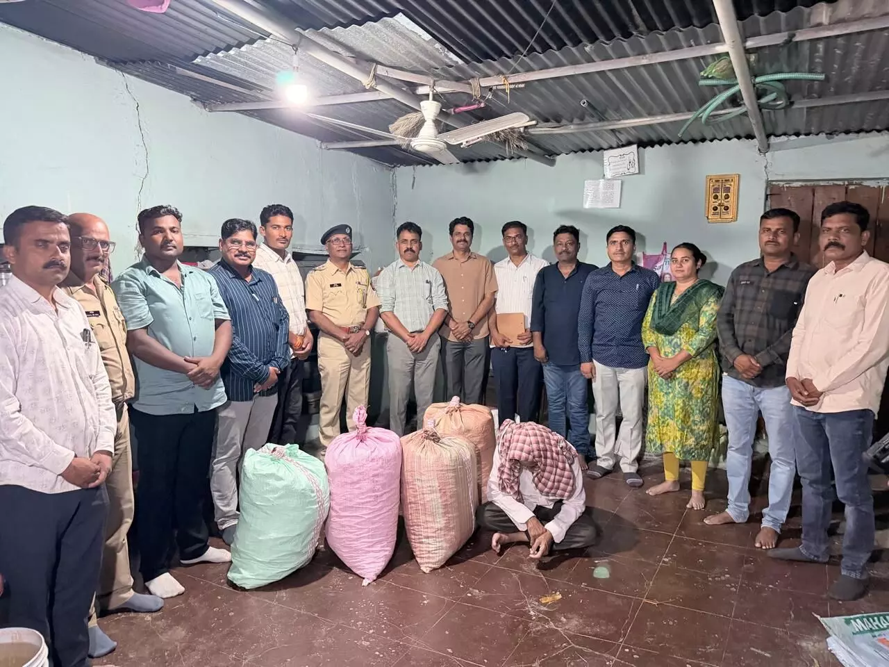 बीड में 30 लाख रुपये का गांजा जब्त , एक आरोपी गिरफ्तार
