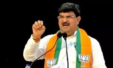 SIR पर विपक्ष घबराया, BJP का हमला, मंत्री बोले- फर्जी वोट कटेंगे, इस्तीफे से पहले सबूत दो SIR पर विपक्ष घबराया, BJP का हमला, मंत्री बोले- फर्जी वोट कटेंगे, इस्तीफे से पहले सबूत दो