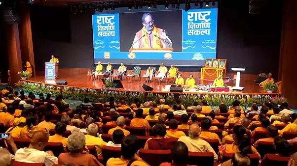 डॉ. चिन्मय पंड्या का आह्वान: राष्ट्र निर्माण का संदेश जन-जन तक पहुंचाना जरूरी डॉ. चिन्मय पंड्या का आह्वान: राष्ट्र निर्माण का संदेश जन-जन तक पहुंचाना जरूरी