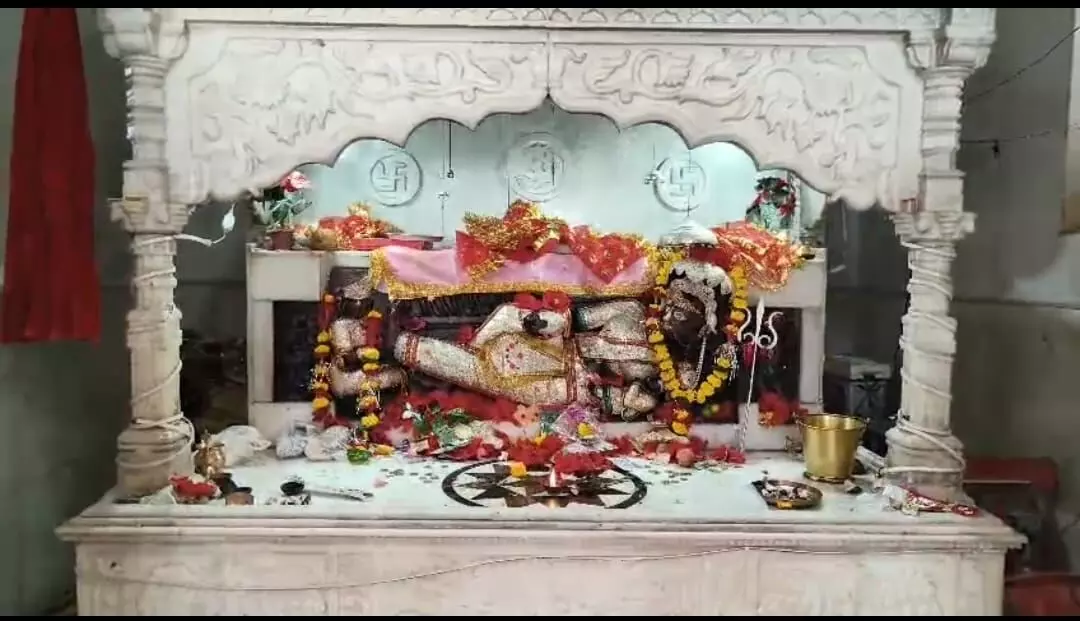 अद्भुत है मां का मंदिर, सैया पर विराजमान है मां कंकाली अद्भुत है मां का मंदिर, सैया पर विराजमान है मां कंकाली