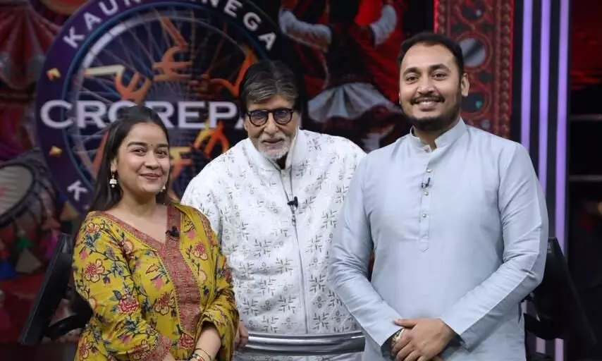 KBC के मंच पर नागपुर की श्वेता उमरे का जलवा, अमिताभ बच्चन हुए मुरीद, और... इस बात पर तो दर्शकों ने खड़े होकर बजाई तालियां KBC के मंच पर नागपुर की श्वेता उमरे का जलवा, अमिताभ बच्चन हुए मुरीद, और... इस बात पर तो दर्शकों ने खड़े होकर बजाई तालियां