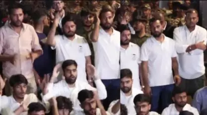 NSUI ने पार्लियामेंट स्ट्रीट थाने पर प्रदर्शन किया, FIR में देरी का विरोध NSUI ने पार्लियामेंट स्ट्रीट थाने पर प्रदर्शन किया, FIR में देरी का विरोध