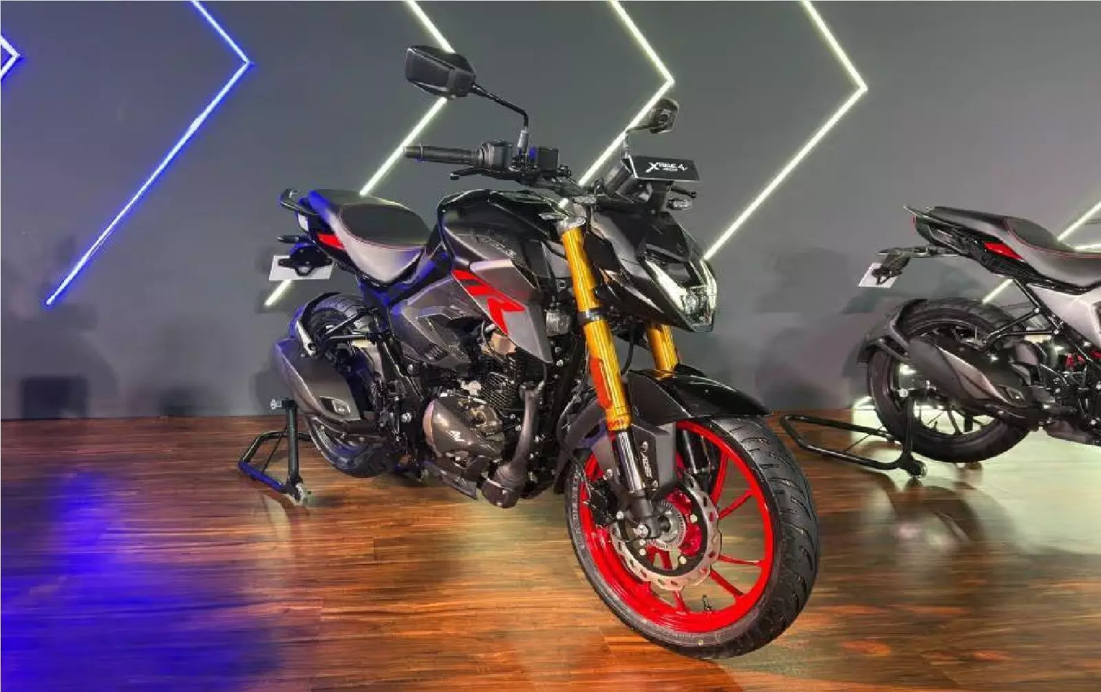 Hero Xtreme 160R 4V नए अपडेट्स और शानदार कलर के साथ लॉन्च, कीमत 1.27 लाख रुपए से शुरू