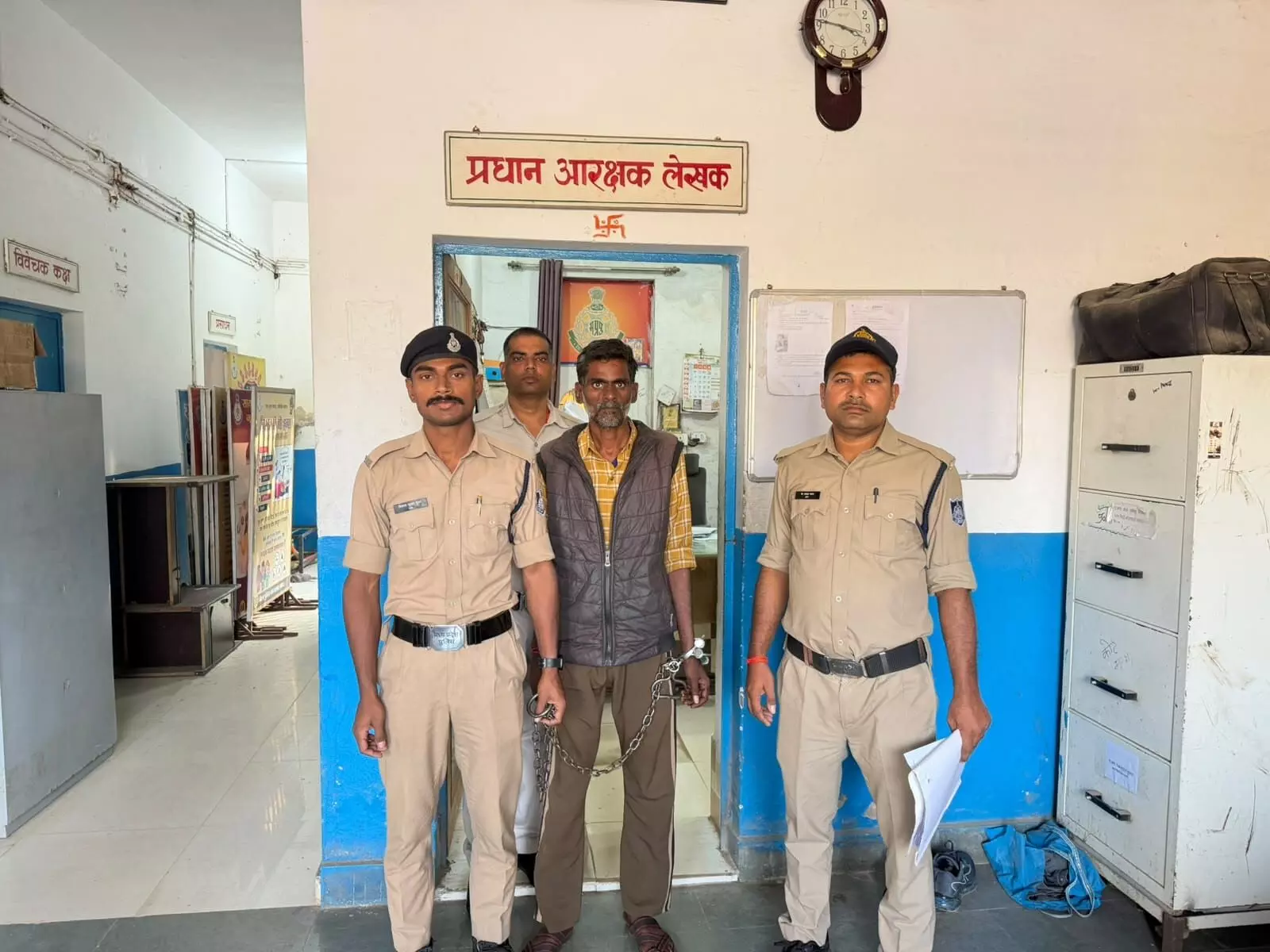 मारपीट में घायल बुजुर्ग की मौत पर एक आरोपी बंदी